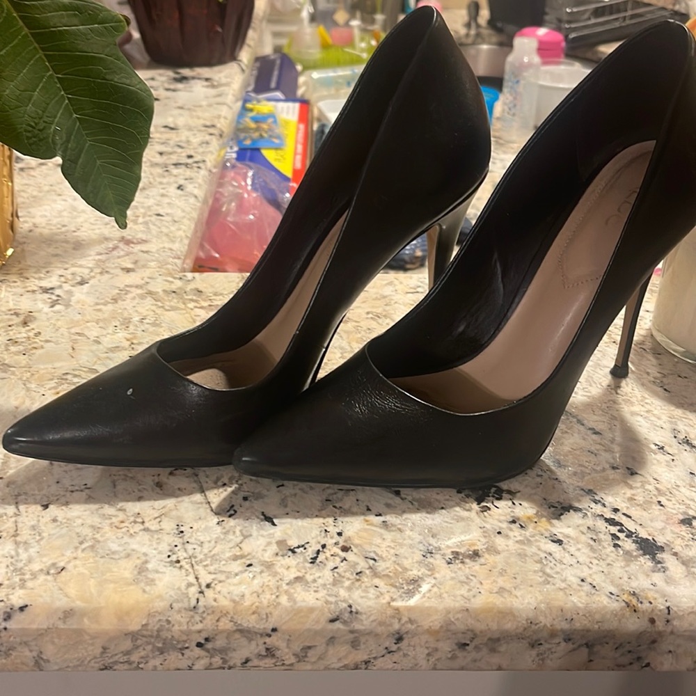 Aldo black leather heels.